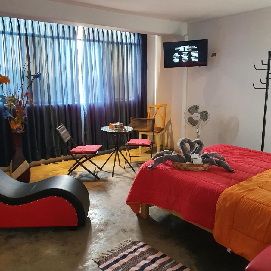 Lima Airport Hostel With Free Airport Pick Up Bagian luar foto