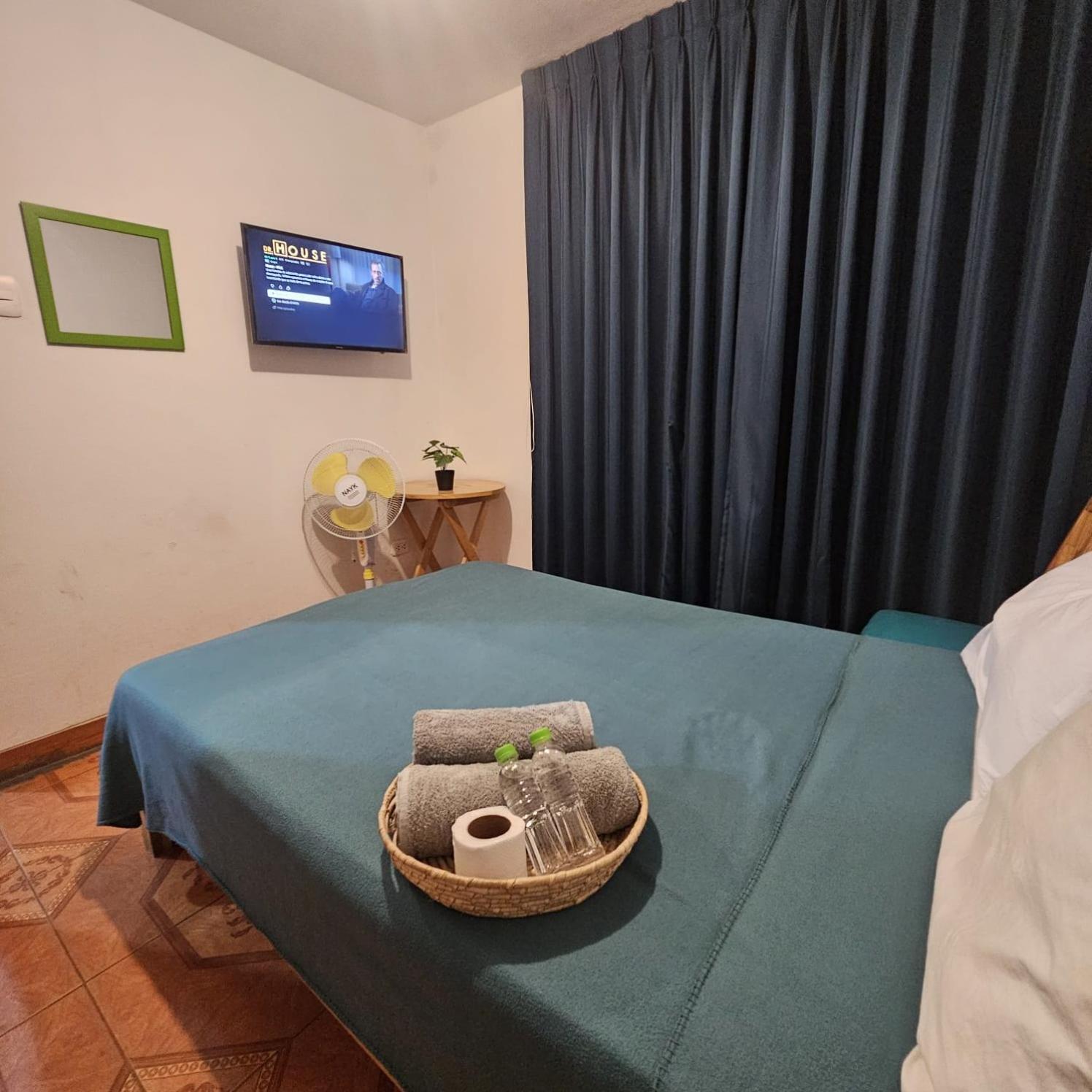 Lima Airport Hostel With Free Airport Pick Up Bagian luar foto